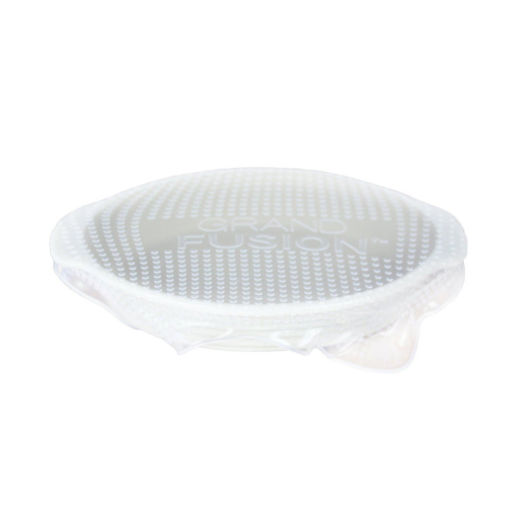 A white plastic lid from Grand Fusion Housewares, LLC.